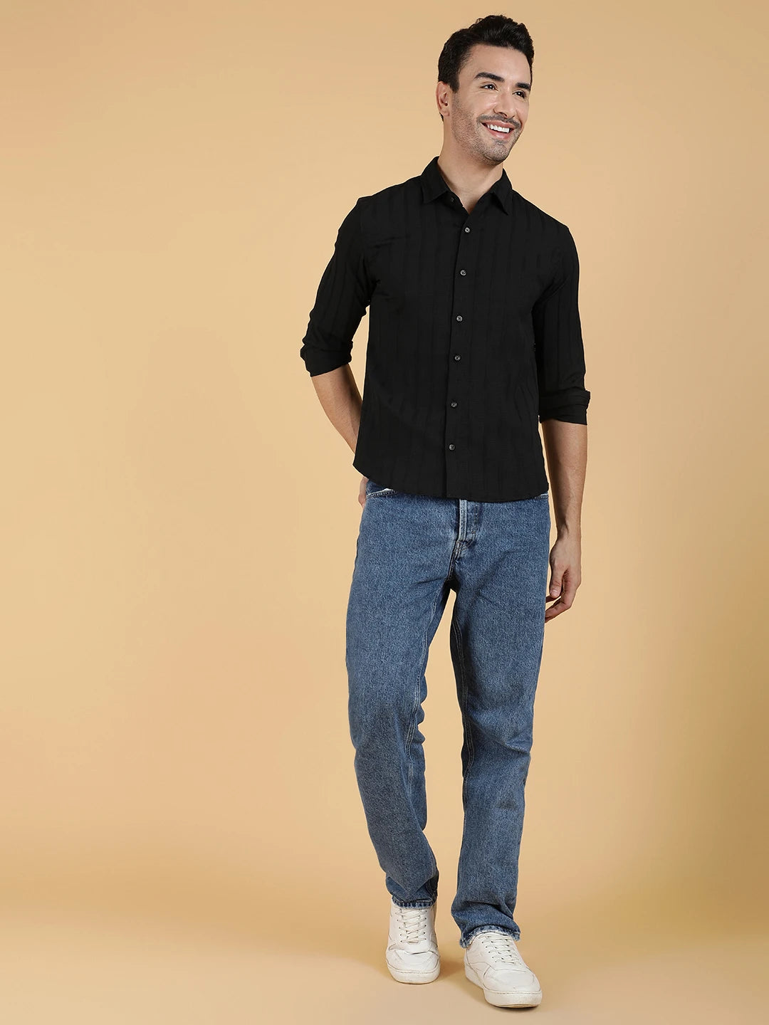 KOTTY Men Solid Casual Black Shirt