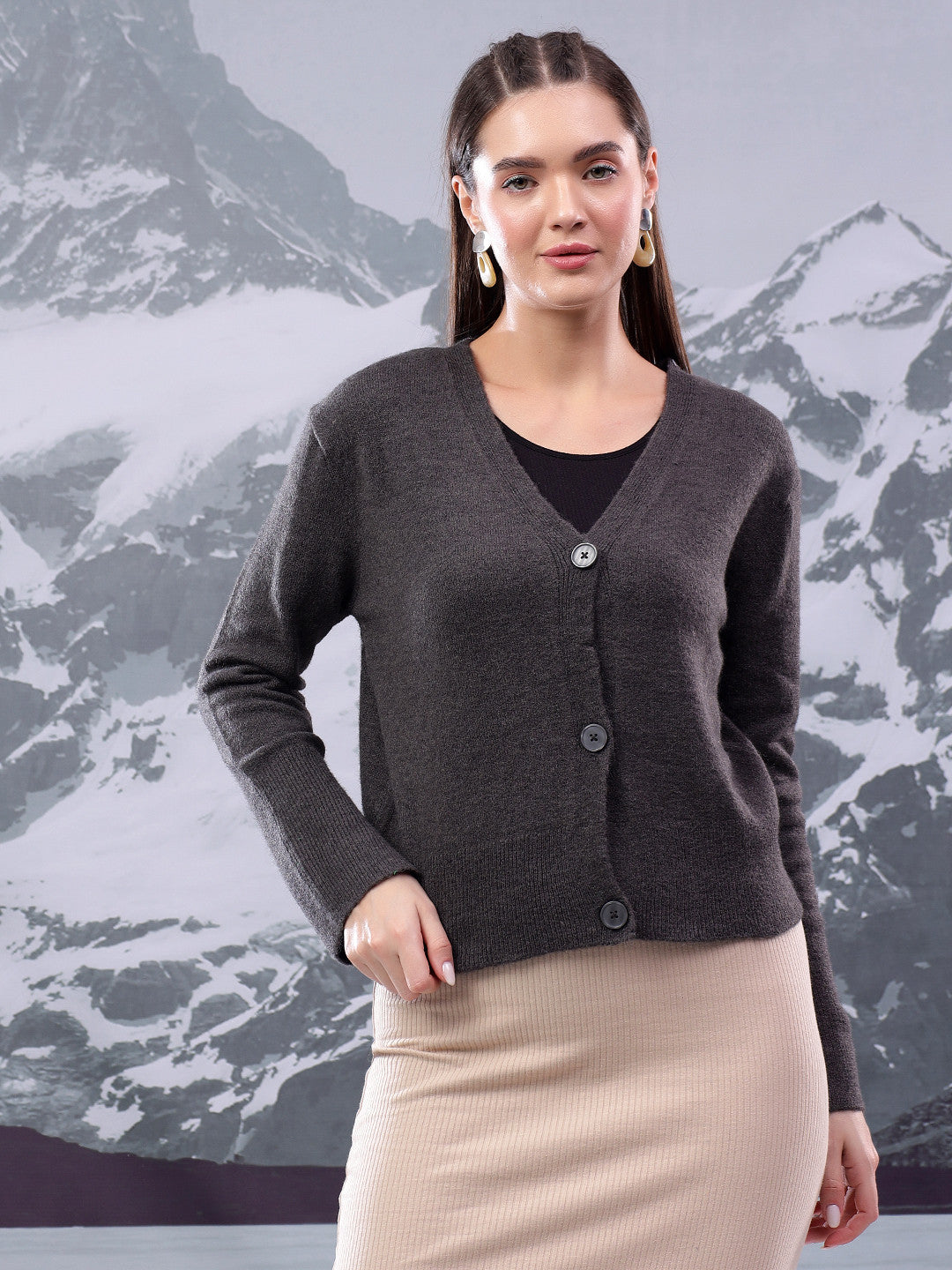 KOTTY Solid V Neck Casual Women Black Sweater