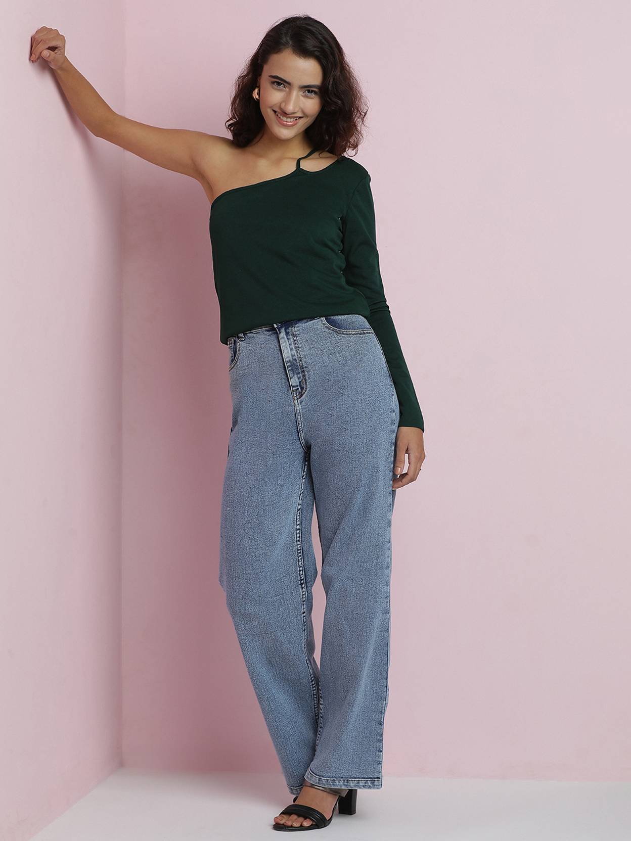 KOTTY Women Straight Fit High Rise Blue Jeans