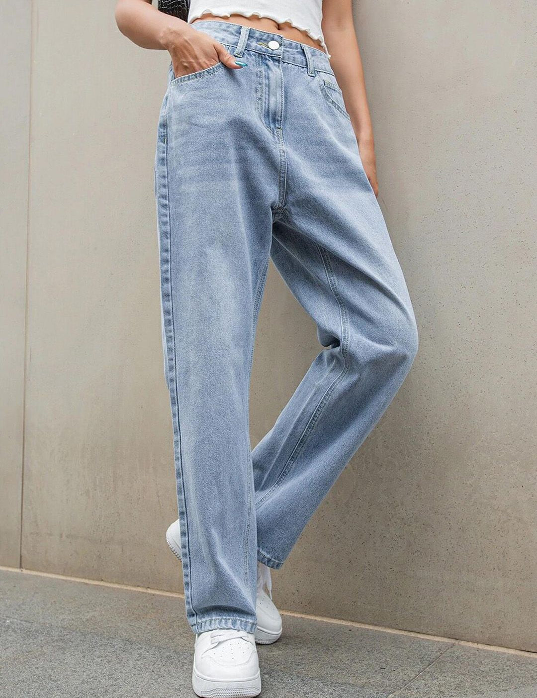 Kotty Women Jean Straight Fit High-Rise Light Fade Stretchable Jeans