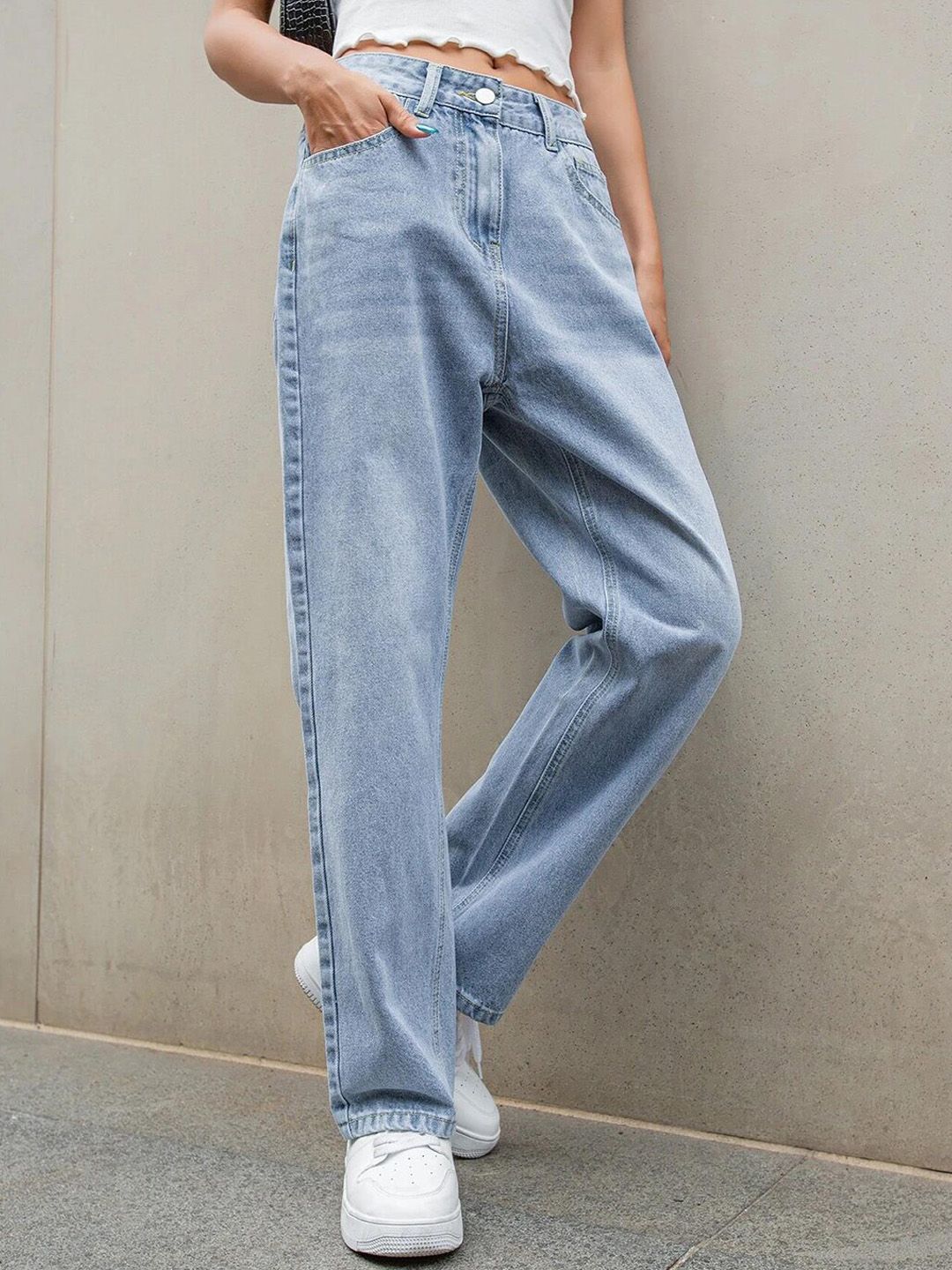 Kotty Women Jean Straight Fit High-Rise Light Fade Stretchable Jeans