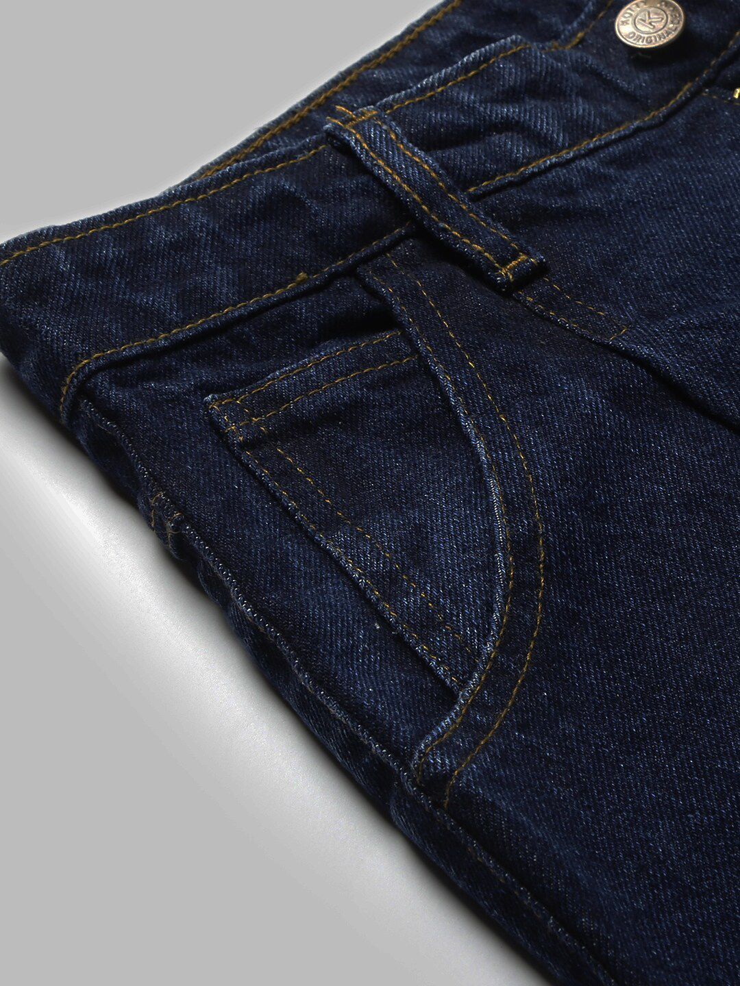 Kotty Women Navy Blue Boyfriend Fit Mid-Rise Cotton Clean Look Jeans