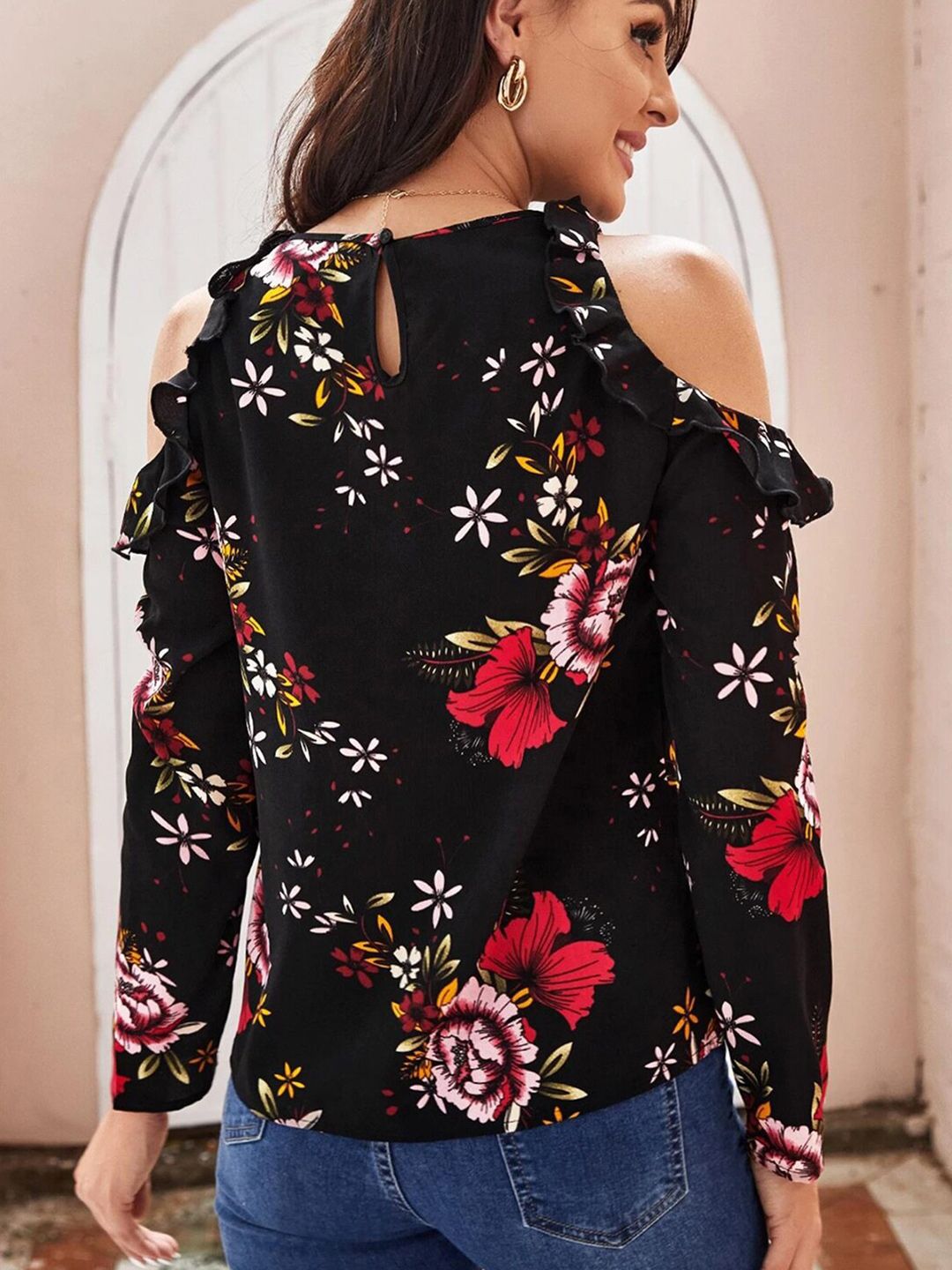 Kotty Women Black & White Floral Print Crepe Top