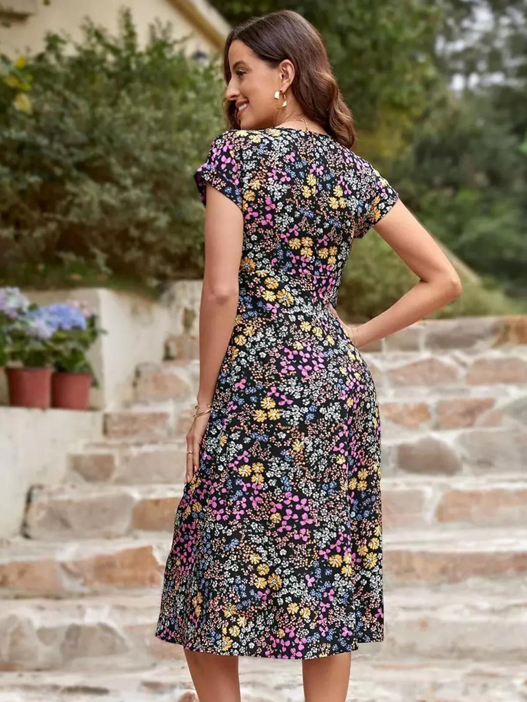 Kotty Black & Pink Floral Printed Extended Sleeves Empire Midi Dress