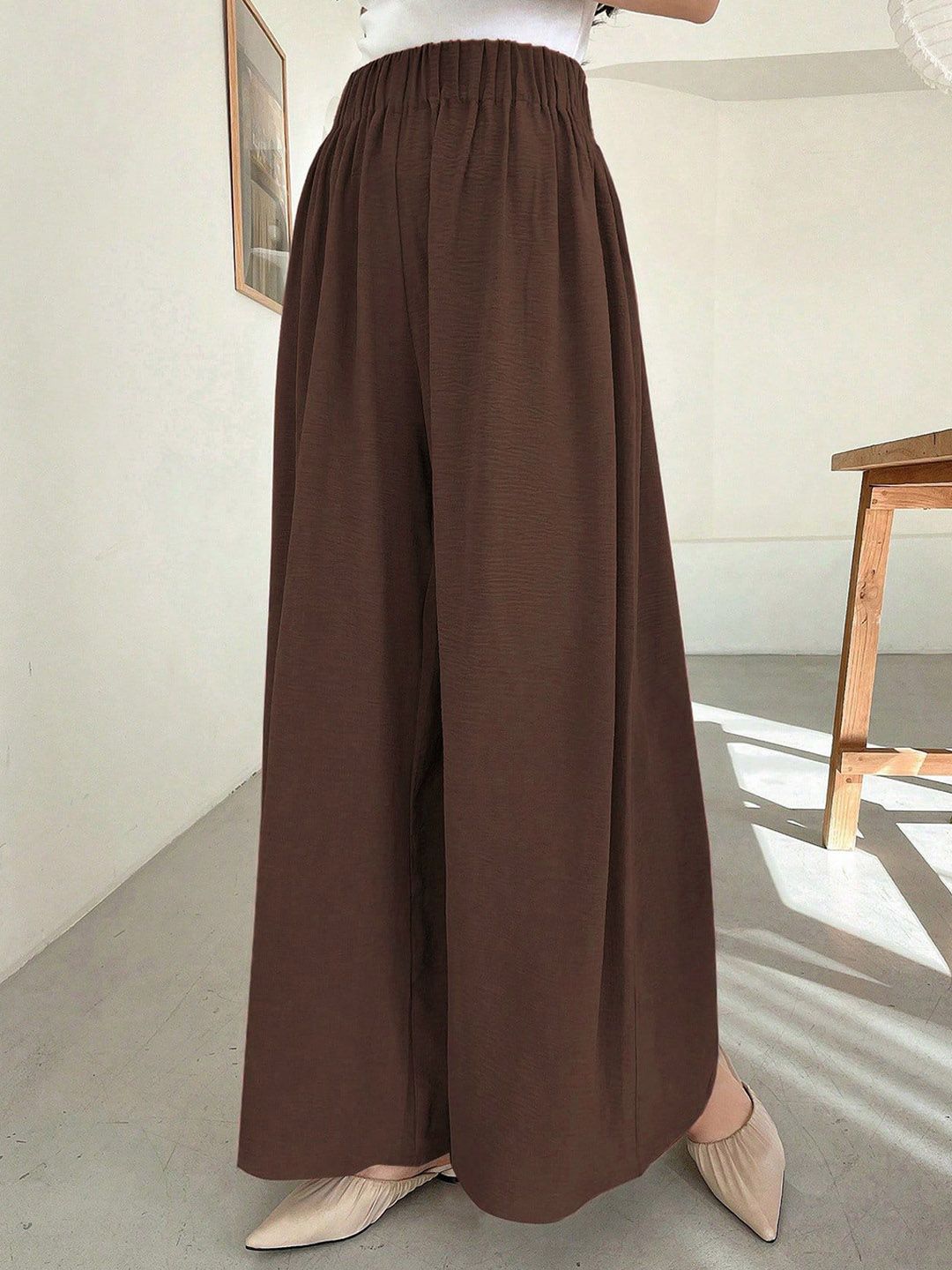 Kotty Women Relaxed Straight Leg Loose Fit High-Rise Wrinkle Free Trousers