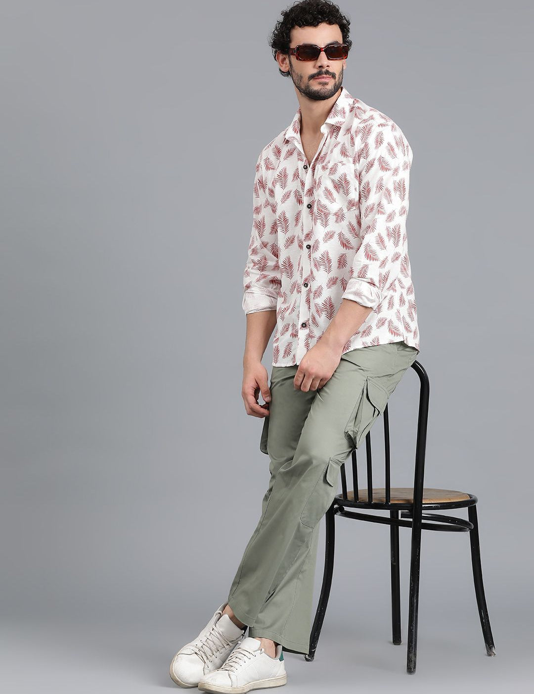 Kotty Men Spread Collar Floral Printed Casual Shirt