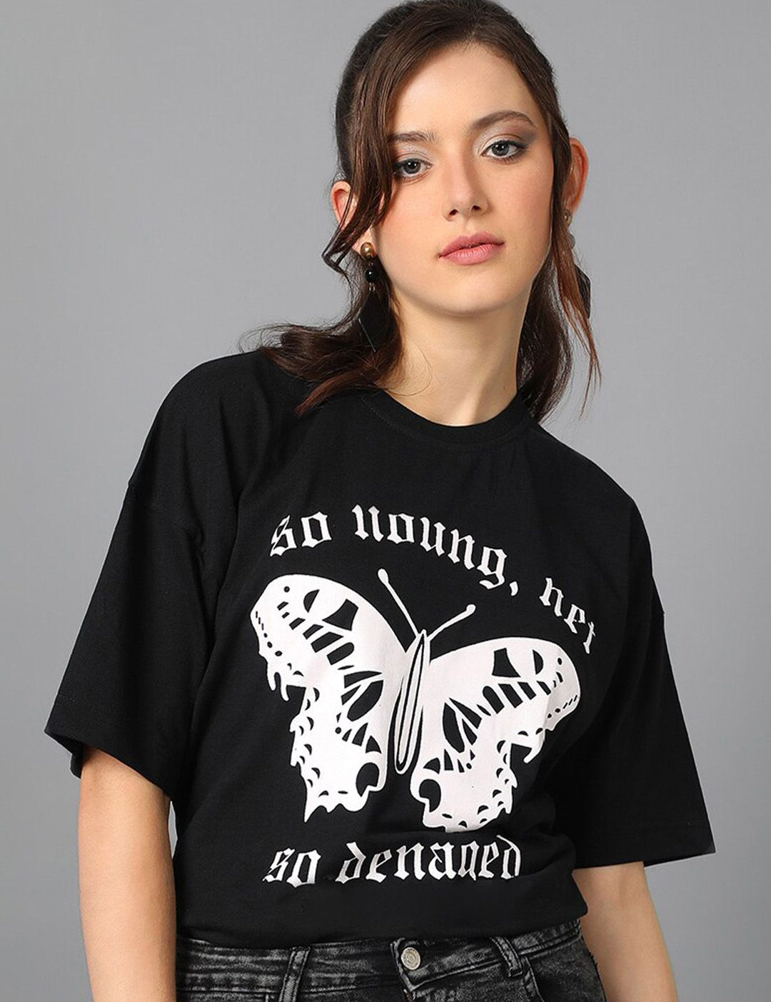 Kotty Graphic Printed Round Neck Drop-Shoulder Sleeves Oversized T-shirt