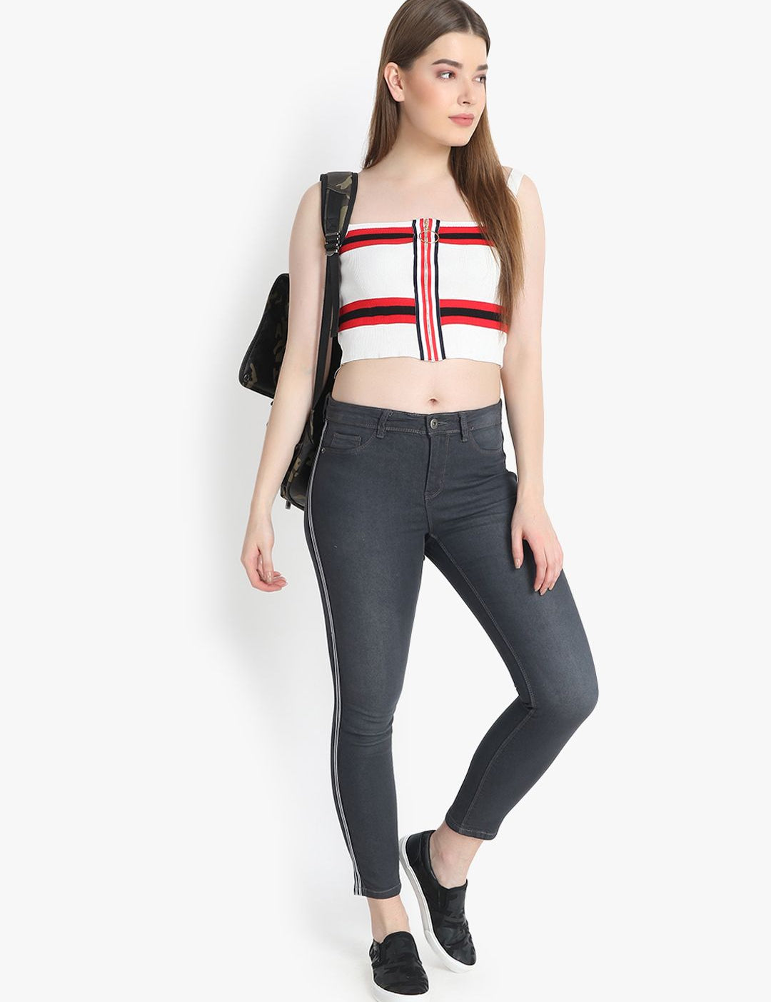 Kotty Women Black Skinny Fit High-Rise Clean Look Cropped Jeans