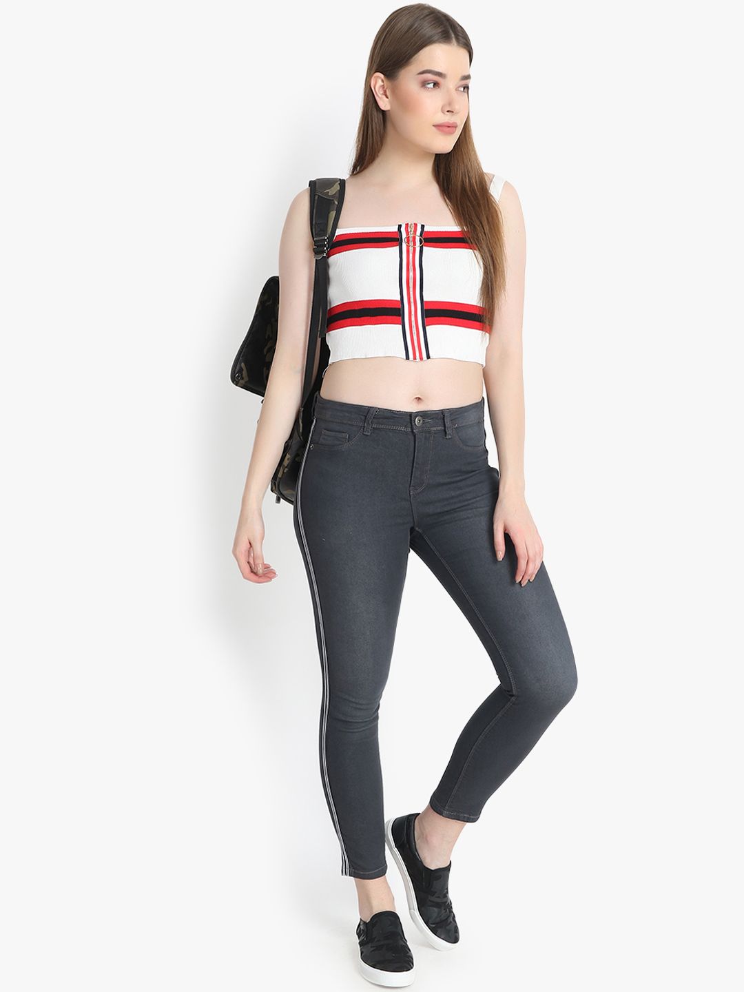 Kotty Women Black Skinny Fit High-Rise Clean Look Cropped Jeans