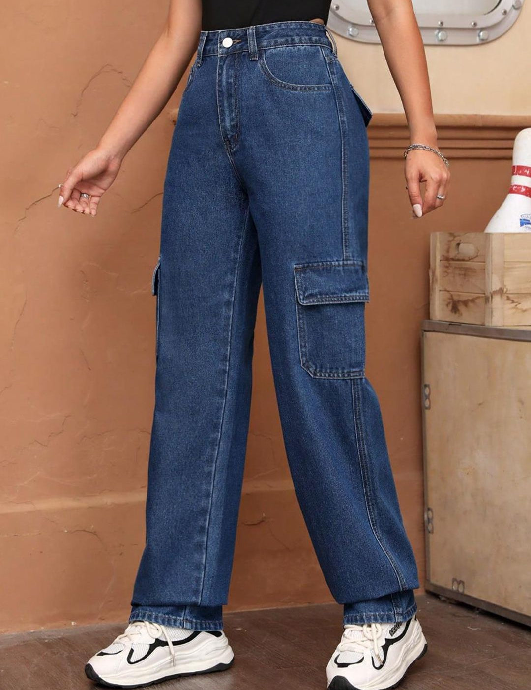 Kotty Women Blue Jean Straight Fit High-Rise Light Fade Stretchable Jeans