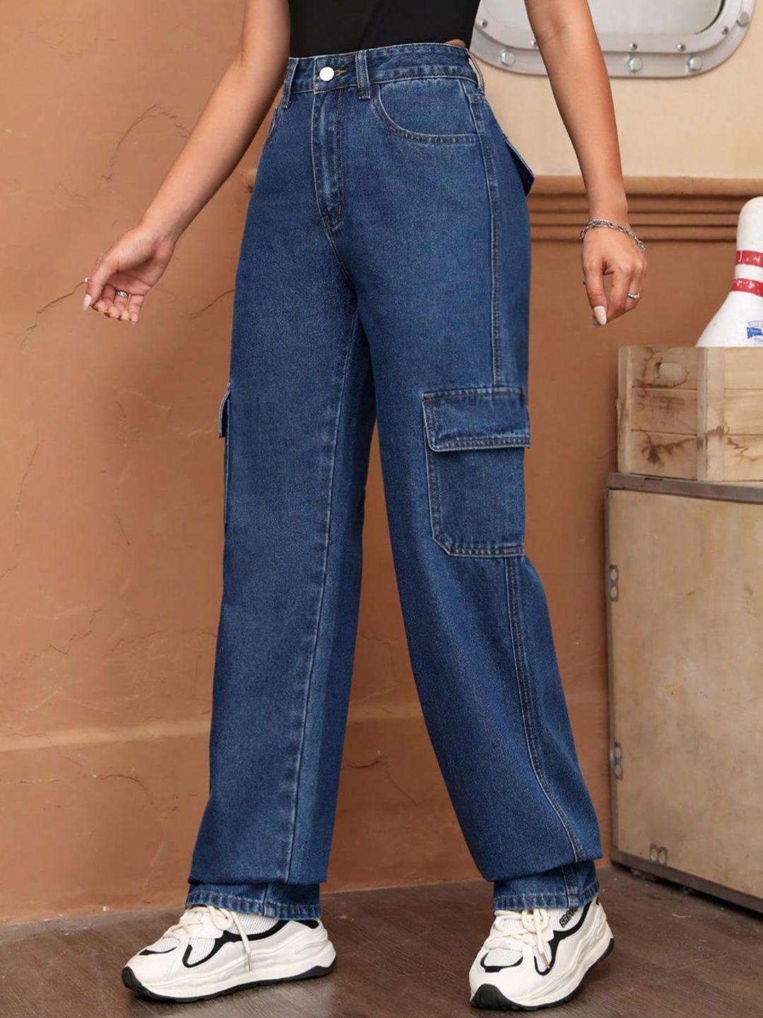 Kotty Women Blue Jean Straight Fit High-Rise Light Fade Stretchable Jeans