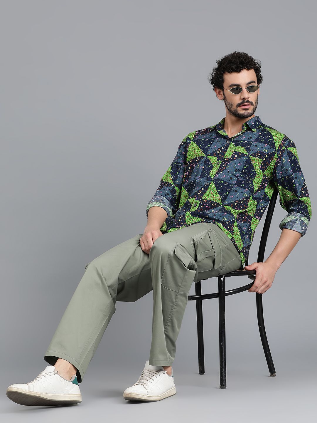 Kotty New Relaxed Fit Floral Printed Cutaway Collar Casual Shirt