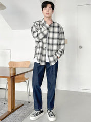 Kotty Men Slim Fit Low-Rise Clean Look Stretchable Cotton Jeans