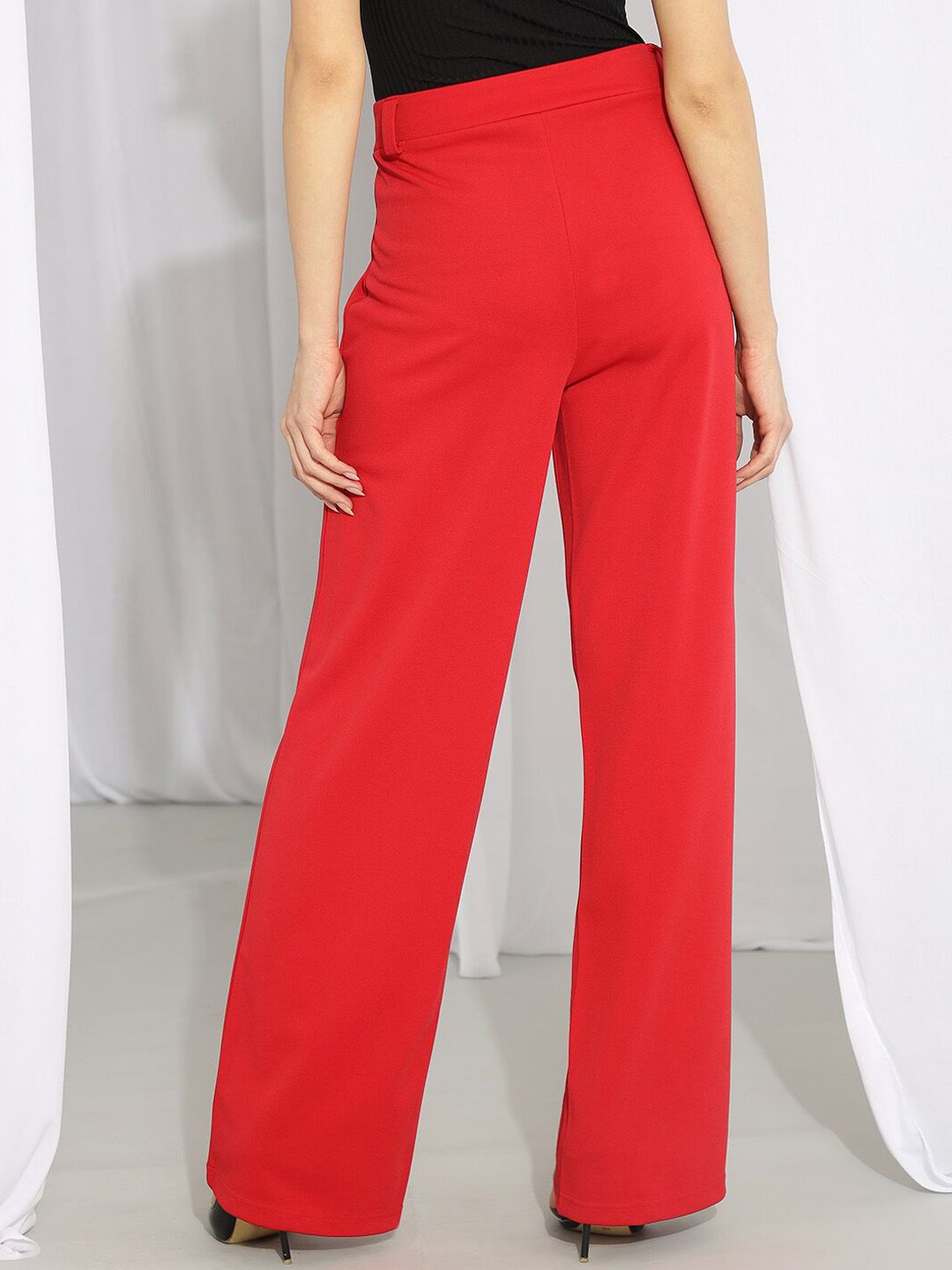 Kotty Women Relaxed High-Rise Straight Fit Trousers