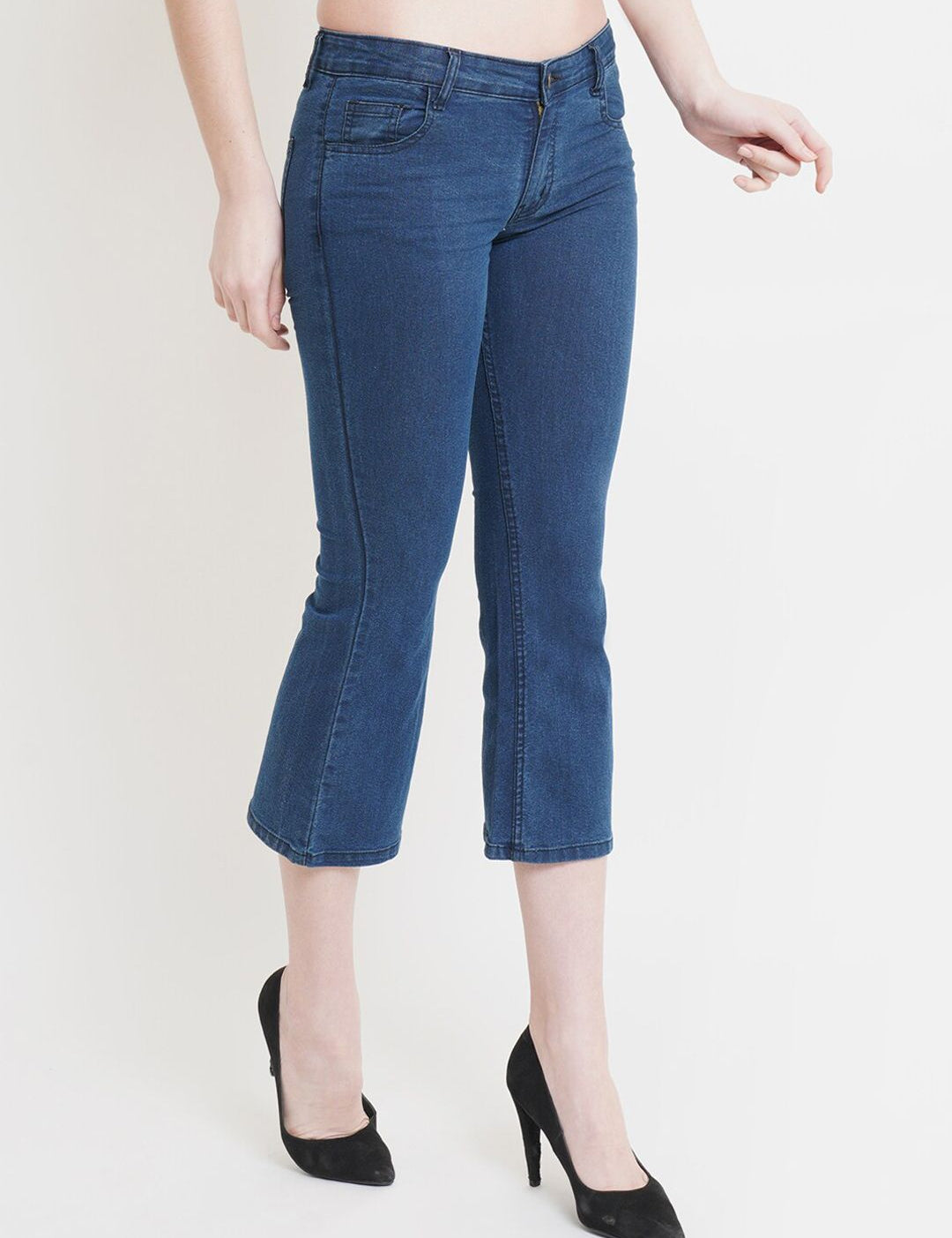 Kotty Women Blue Cropped Flared Low-Rise Stretchable Jeans