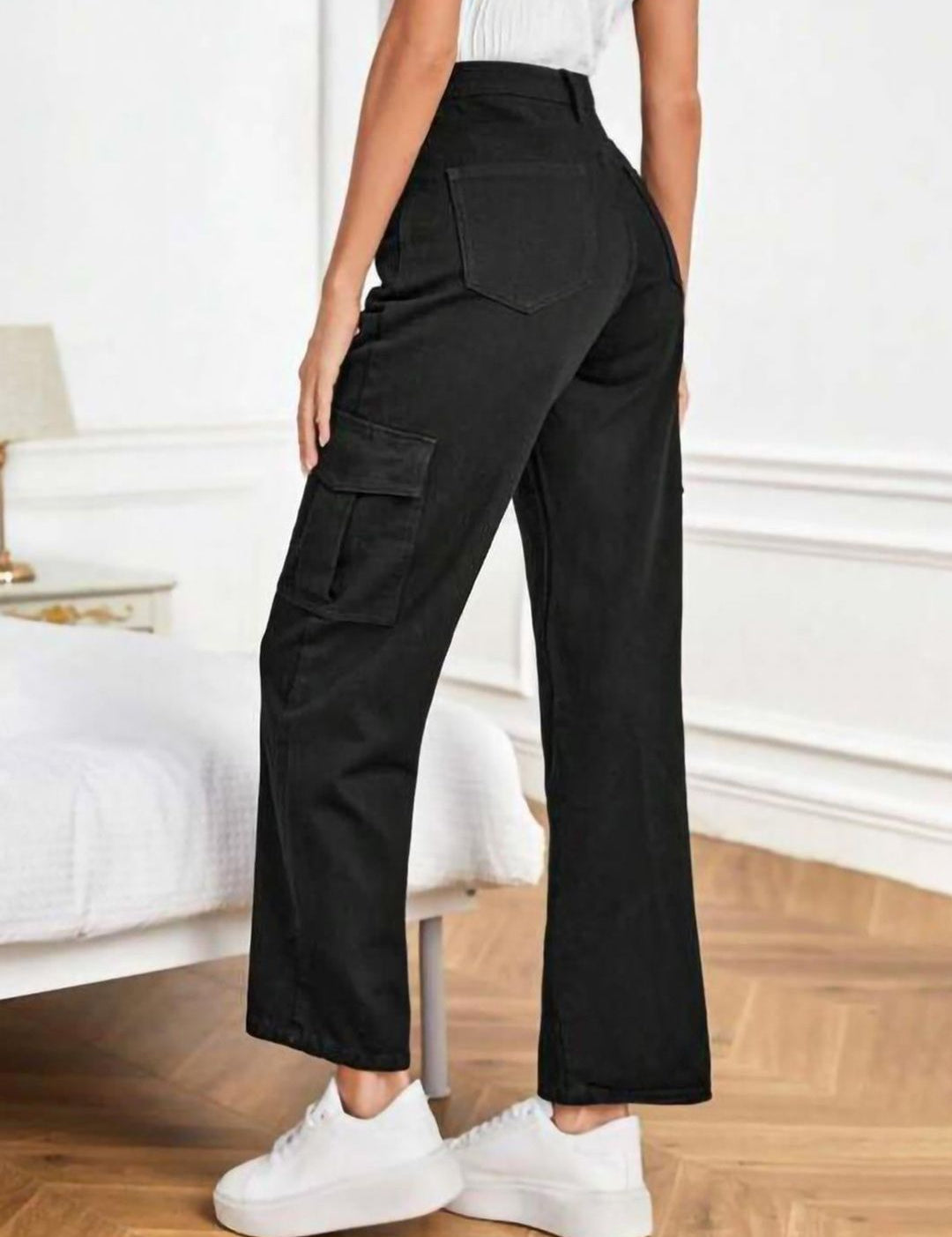 Kotty Women Black Jean Straight Fit High Rise Clean Look Stretchable Jeans