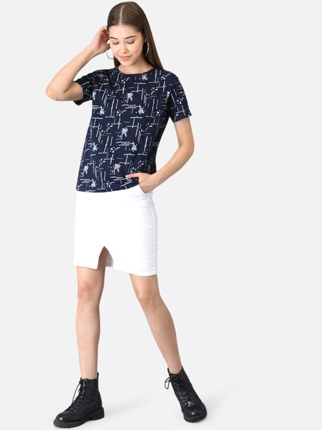 Kotty Women Blue Printed Round Neck T-shirt