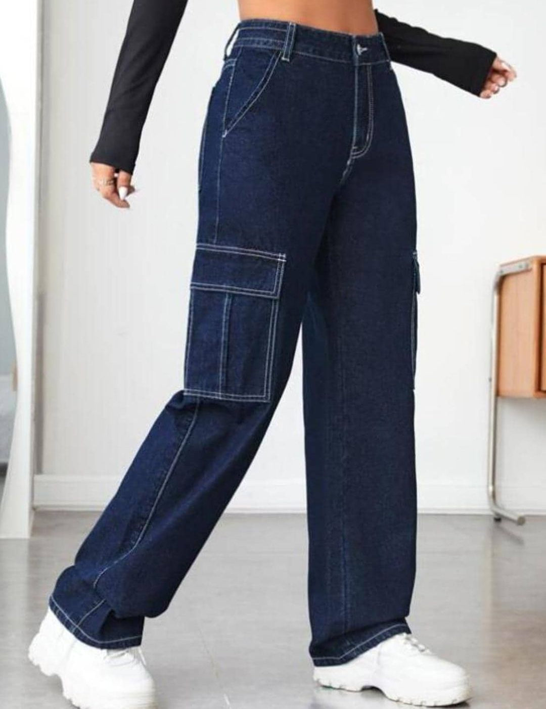 Kotty Women Blue Jean Straight Fit High Rise Clean Look Stretchable Jeans