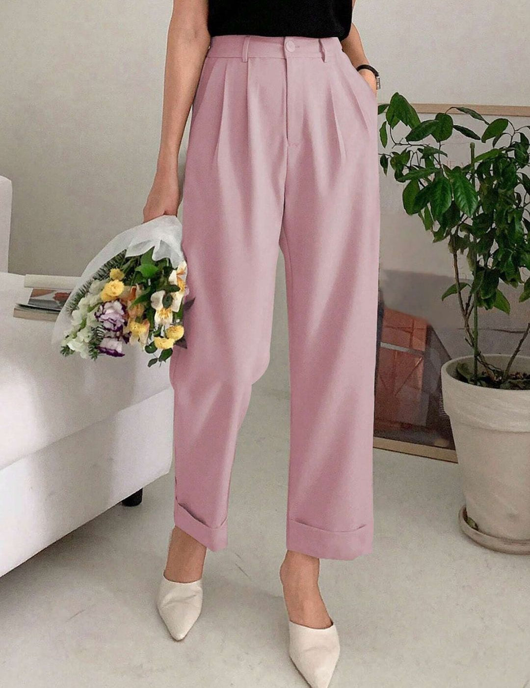 Kotty Women Pink Relaxed Straight Leg Straight Fit High-Rise Pleated Trousers