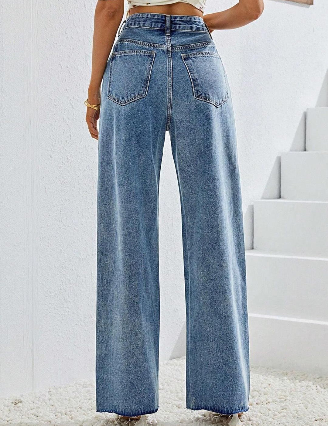 Kotty Women High-Rise Clean Look Heavy Fade Stretchable Jeans