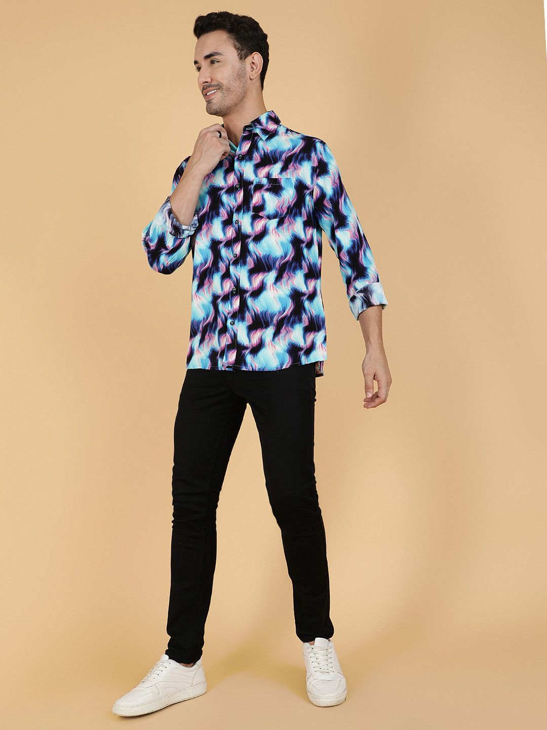 Kotty Men Relaxed Spread Collar Graphic Printed Cotton Casual Shirt