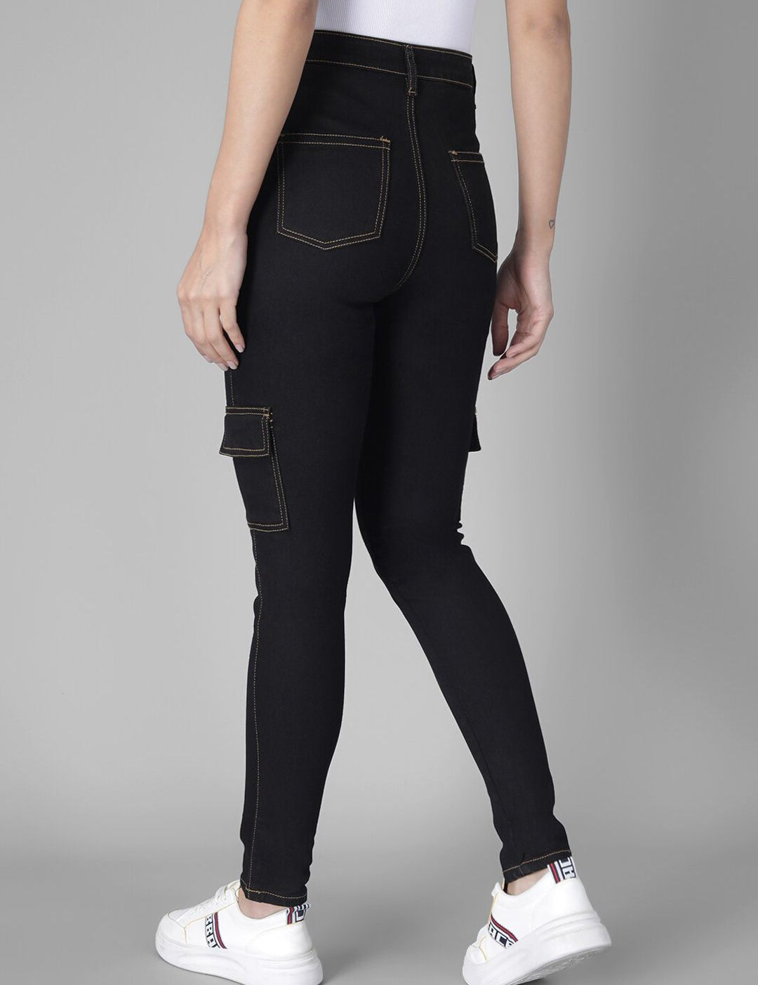 Kotty Women Black Skinny Fit Jeans