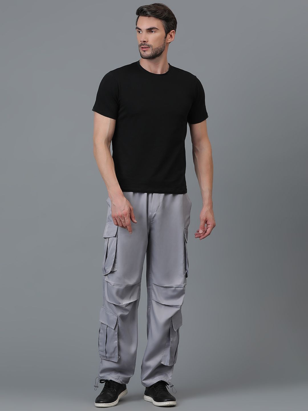 Kotty Men Relaxed Low-Rise Easy Wash Cargos Trousers