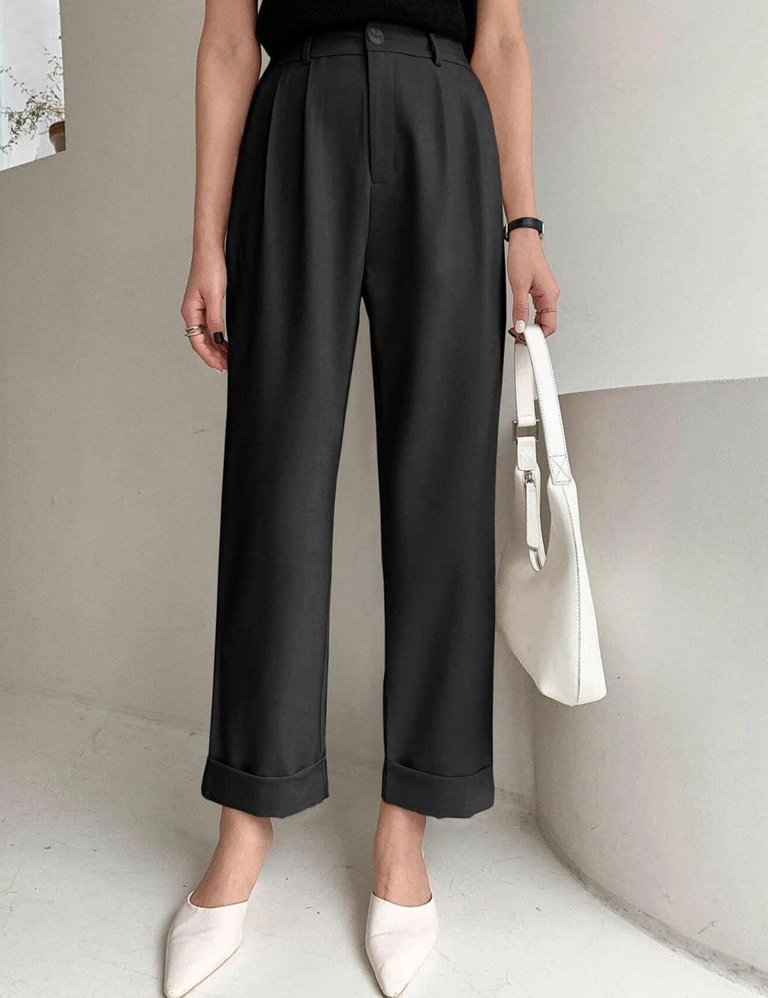 Kotty Women Relaxed Straight Leg Straight Fit High-Rise Parallel Trousers
