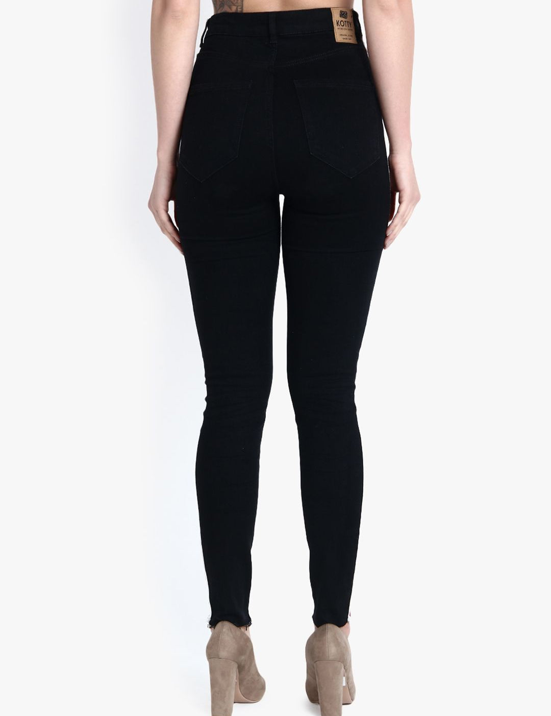Kotty Women Black Skinny Fit High-Rise Slash Knee Stretchable Jeans