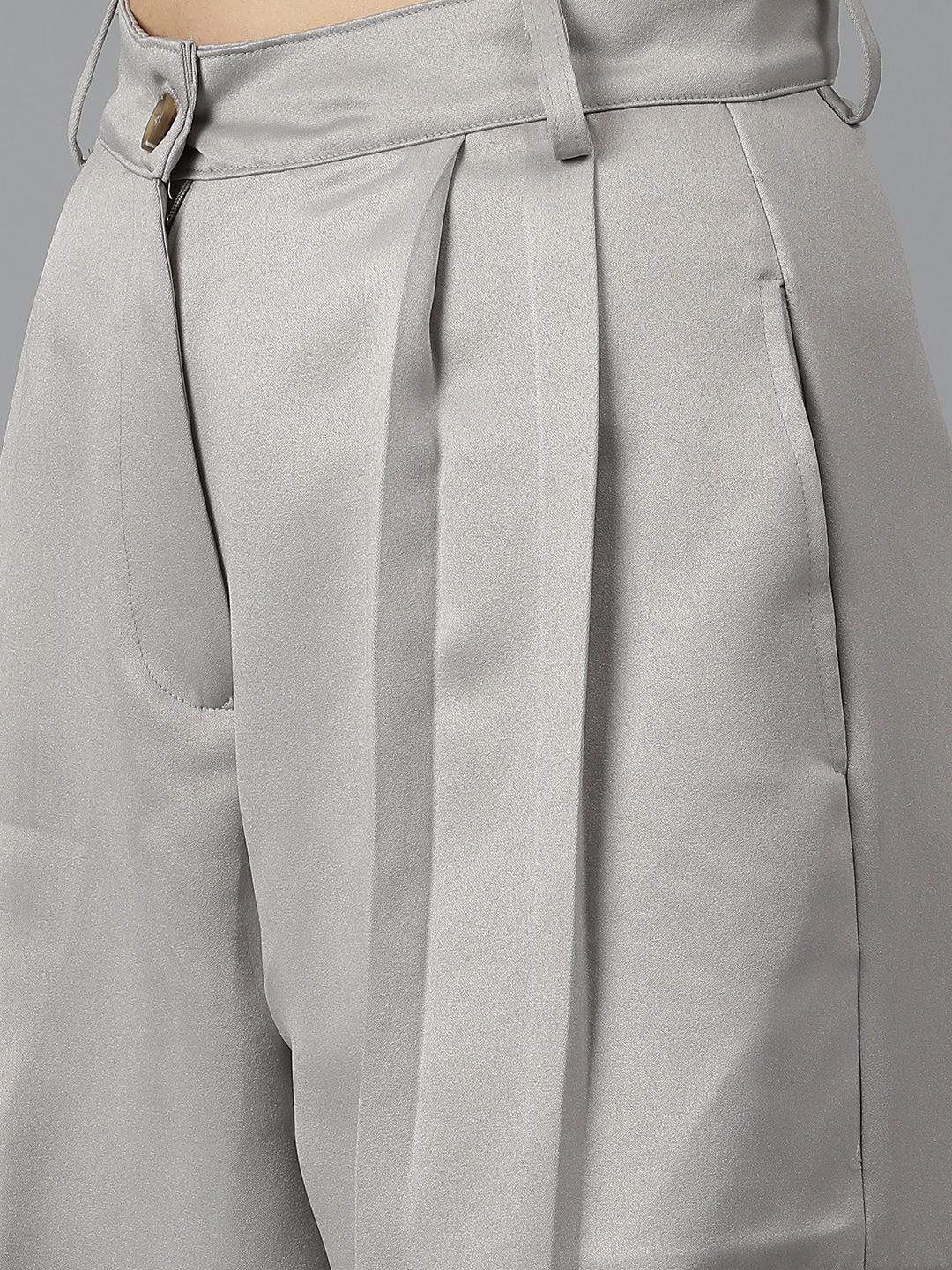 Kotty Women Straight Fit High-Rise Easy Wash Cargos Trousers