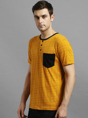 Kotty Men Yellow & Black Checked Henley T-shirt
