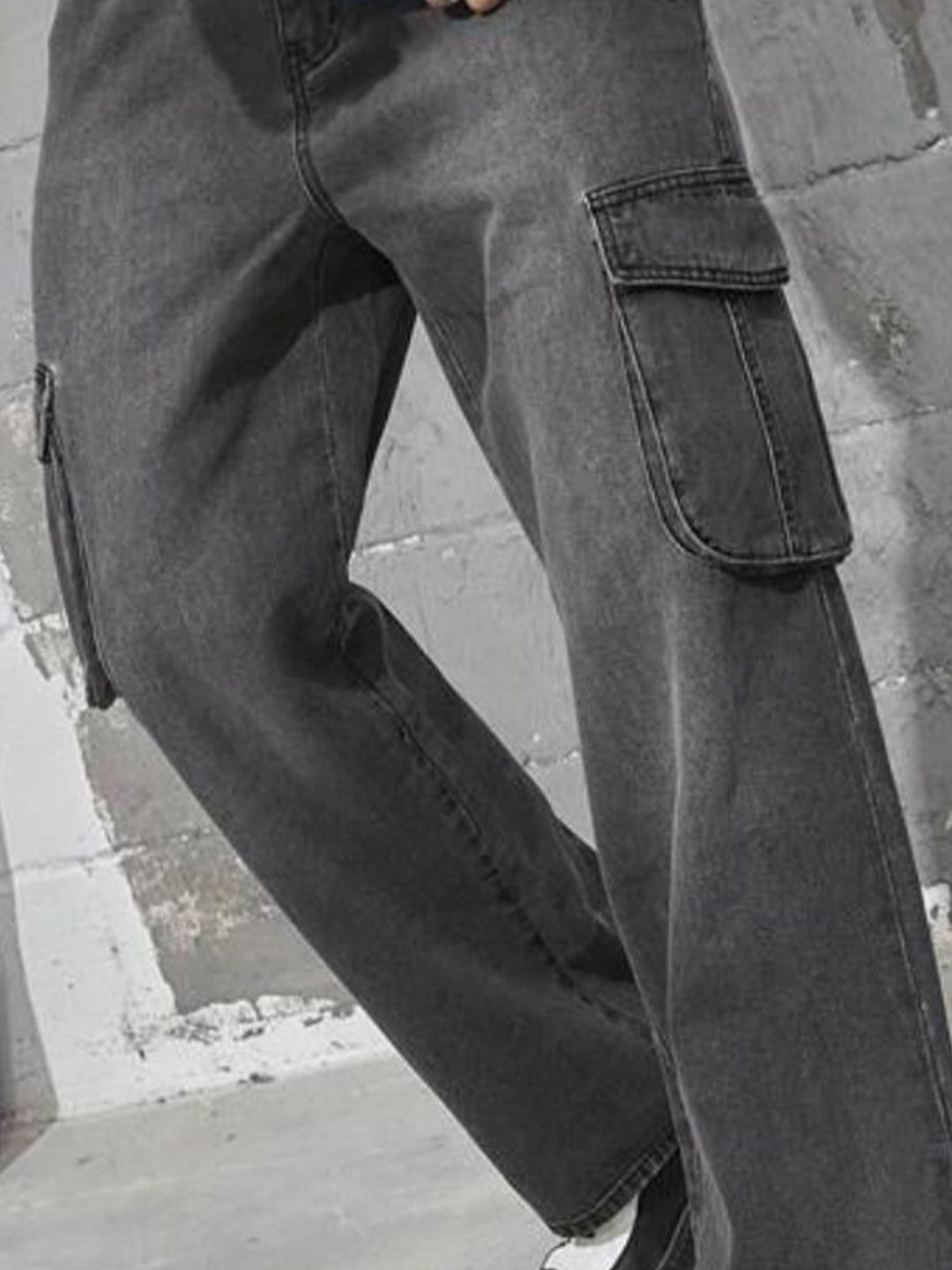 Kotty Men Jean Light Fade Low-Rise Stretchable Cargo Jeans