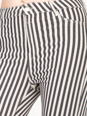 Kotty Women White & Black Skinny Fit High-Rise Slash Knee Striped Jeans