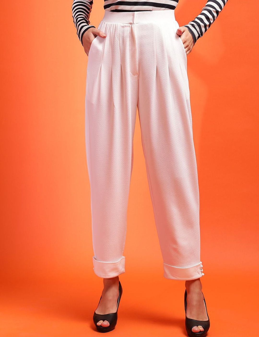 Kotty Women Relaxed High-Rise Easy Wash Pleated Trousers