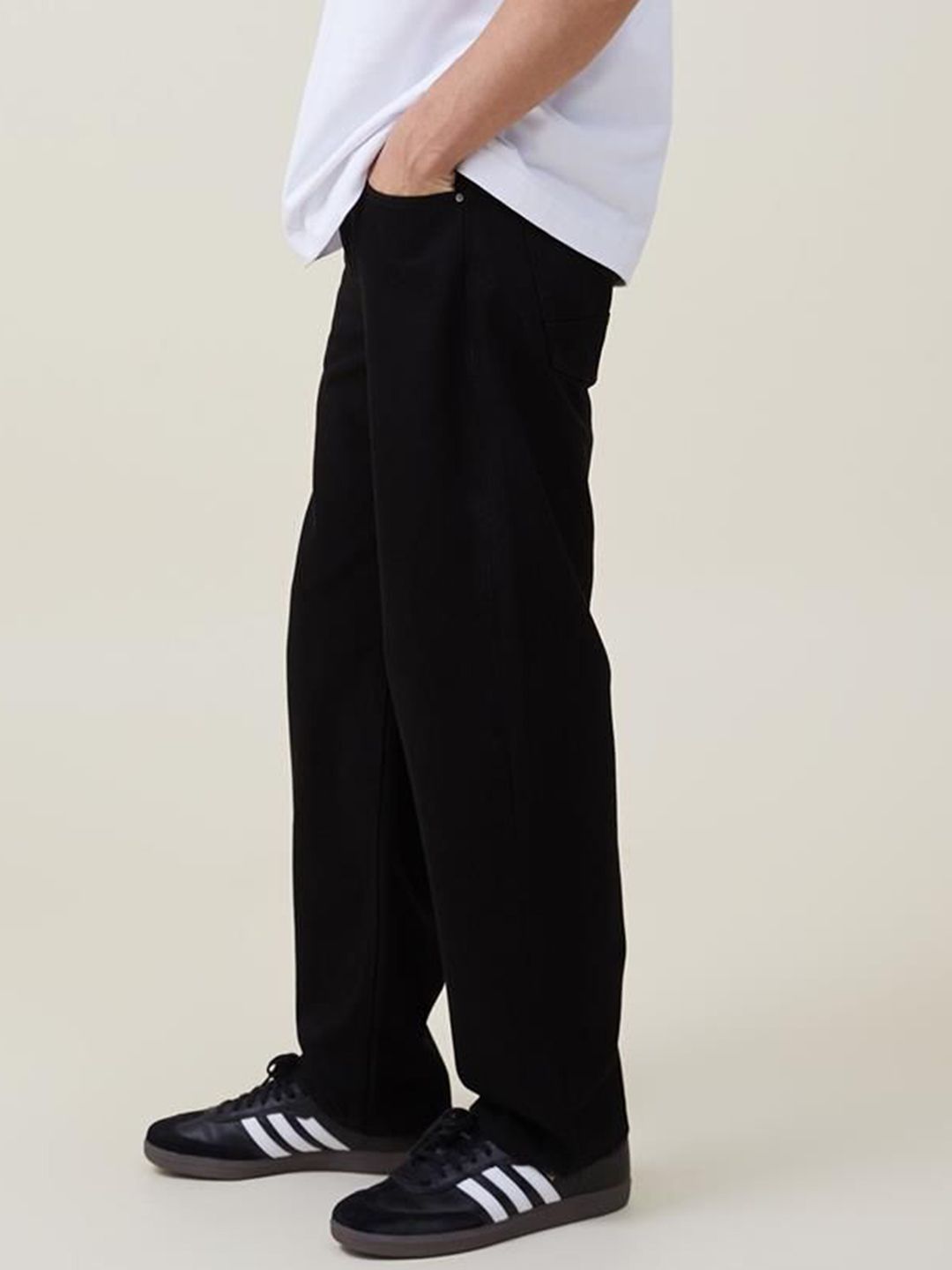 Kotty Men Black Jean Straight Fit Low-Rise Clean Look Stretchable Jeans