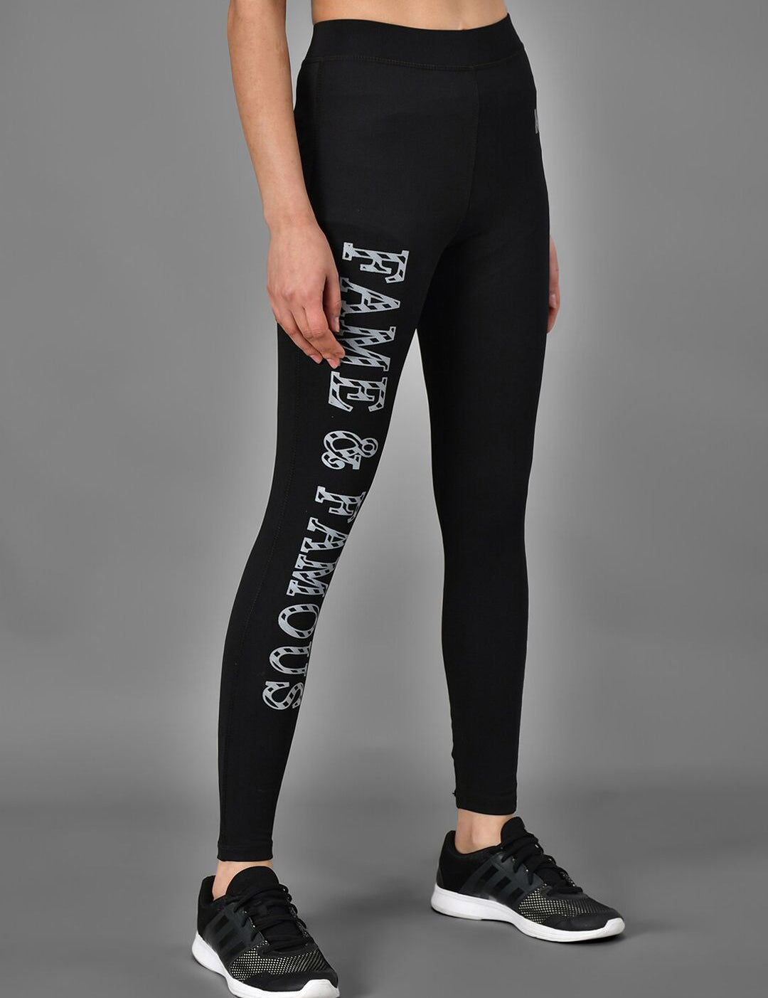 Kotty Women Black & White Printed Tights