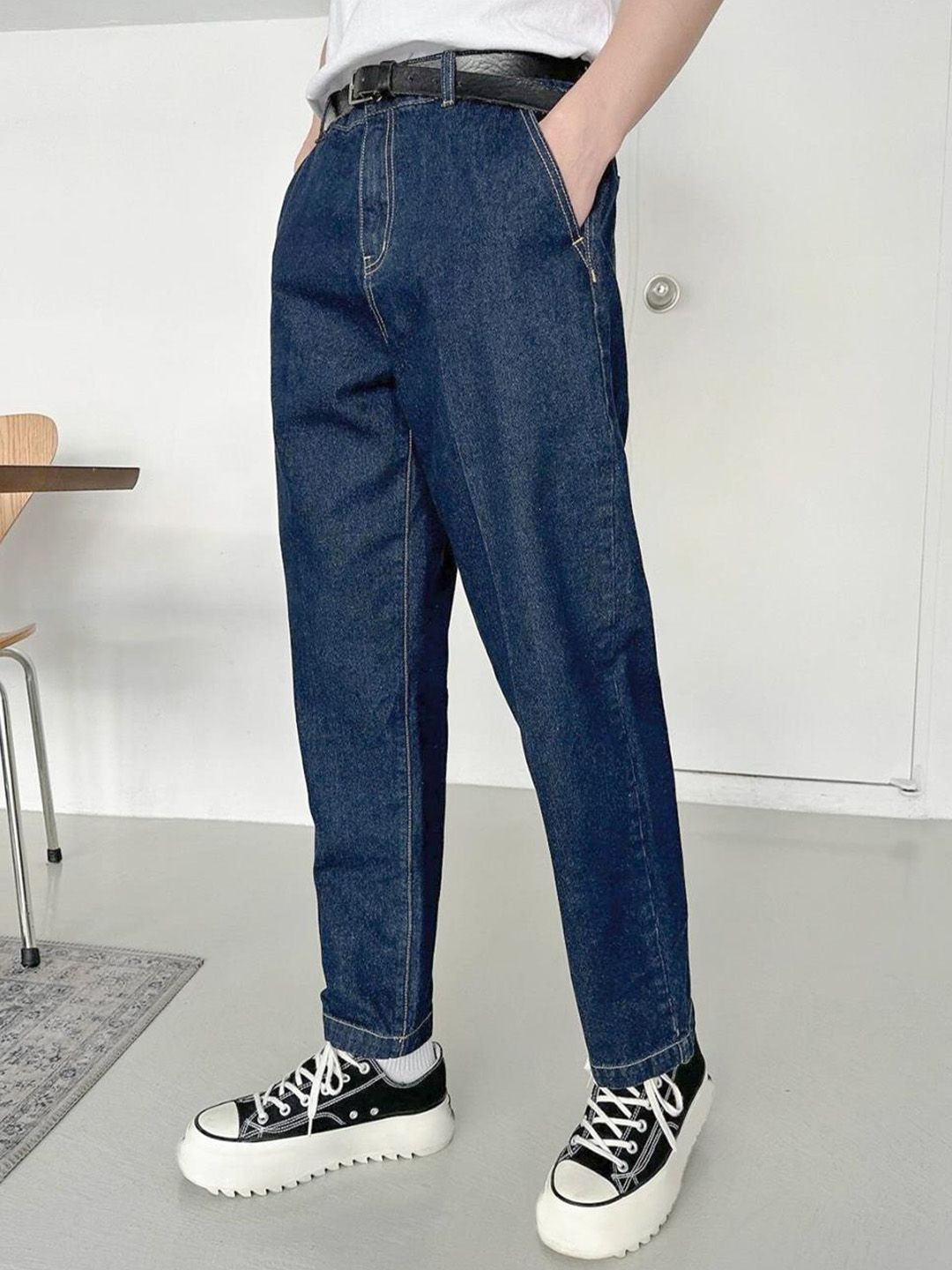 Kotty Men Slim Fit Low-Rise Clean Look Stretchable Cotton Jeans