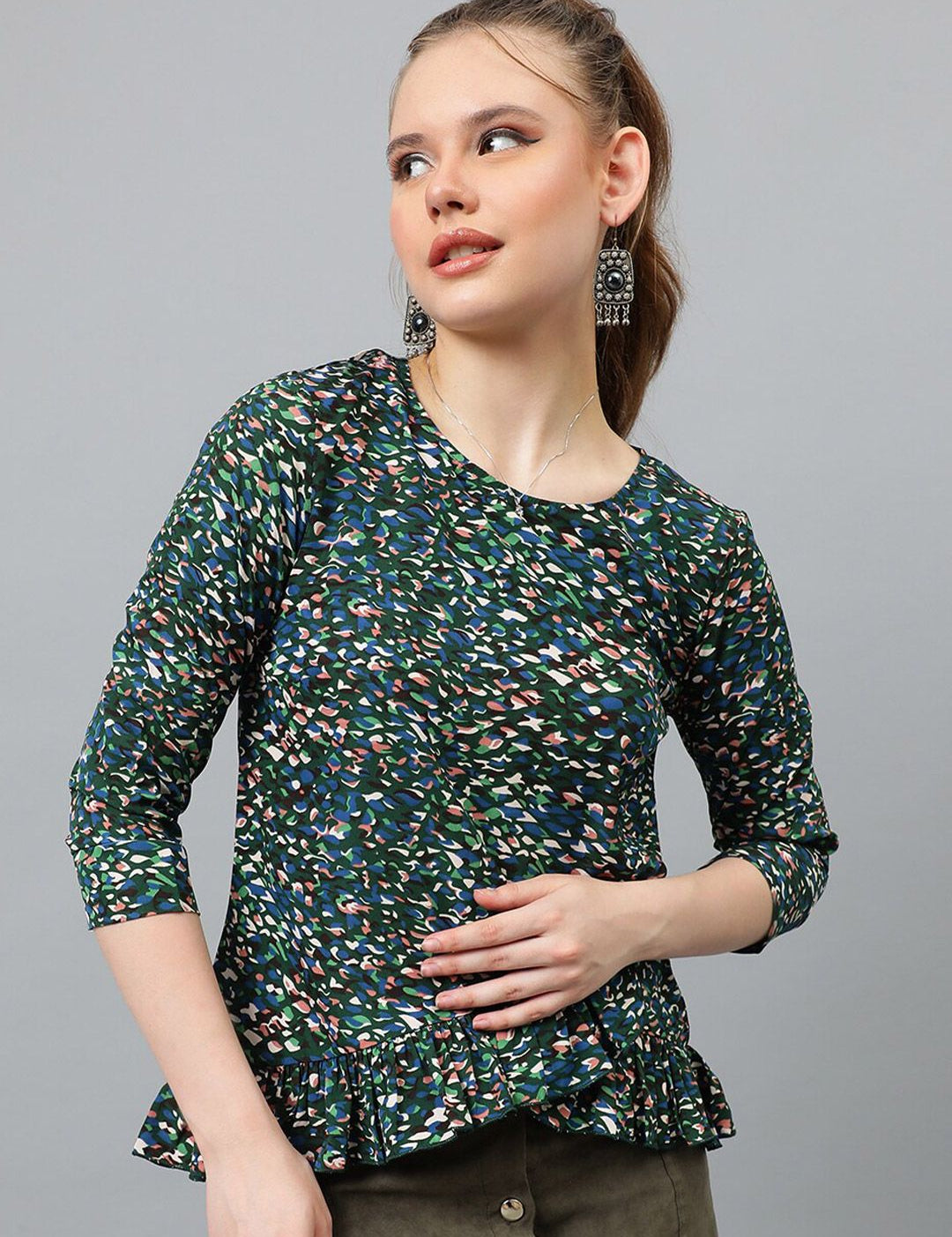 Kotty Green & White Abstract Print Crepe Top