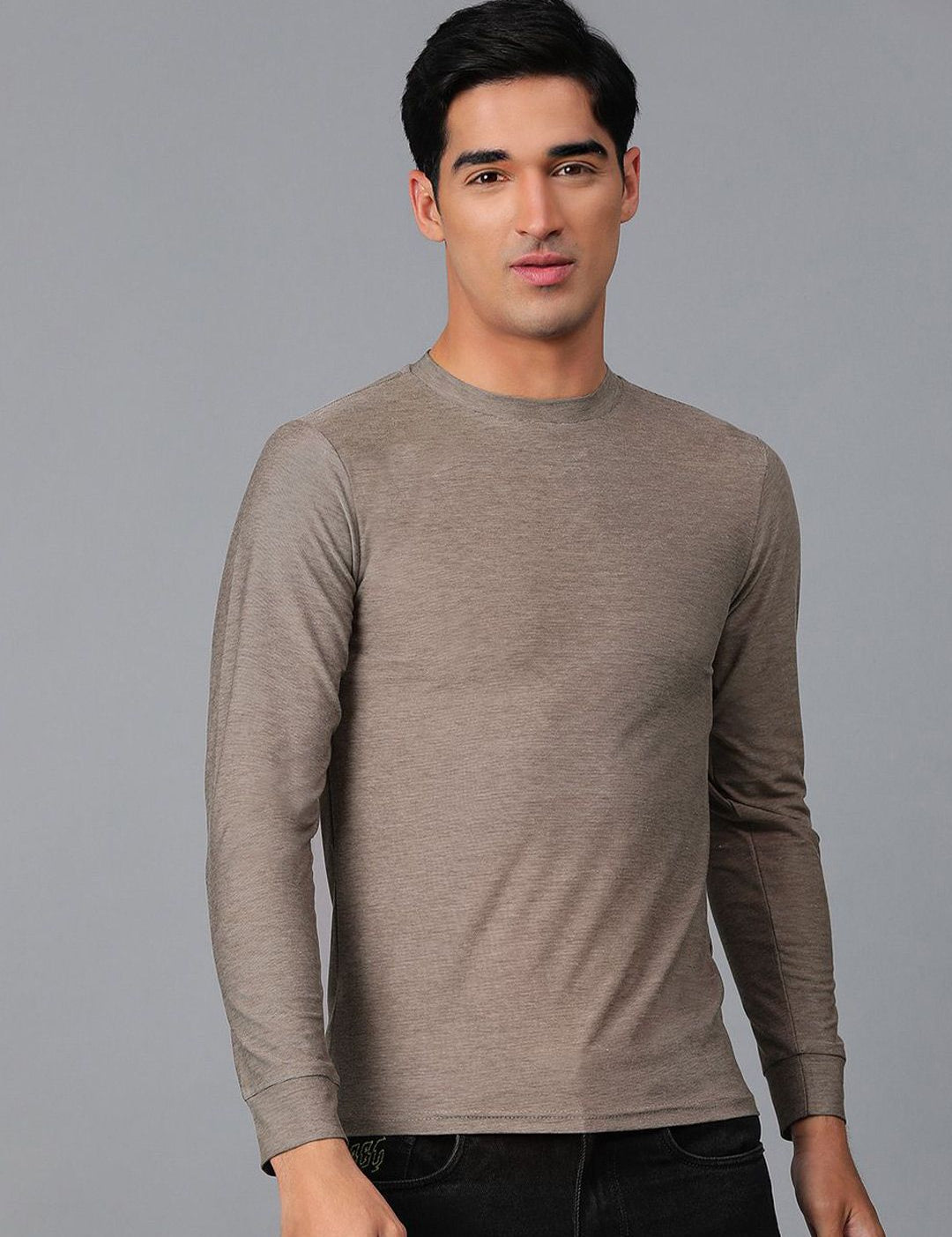 Kotty Men Solid Round Neck T-shirt