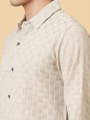 Kotty Men Relaxed Spread Collar Solid Casual Shirt