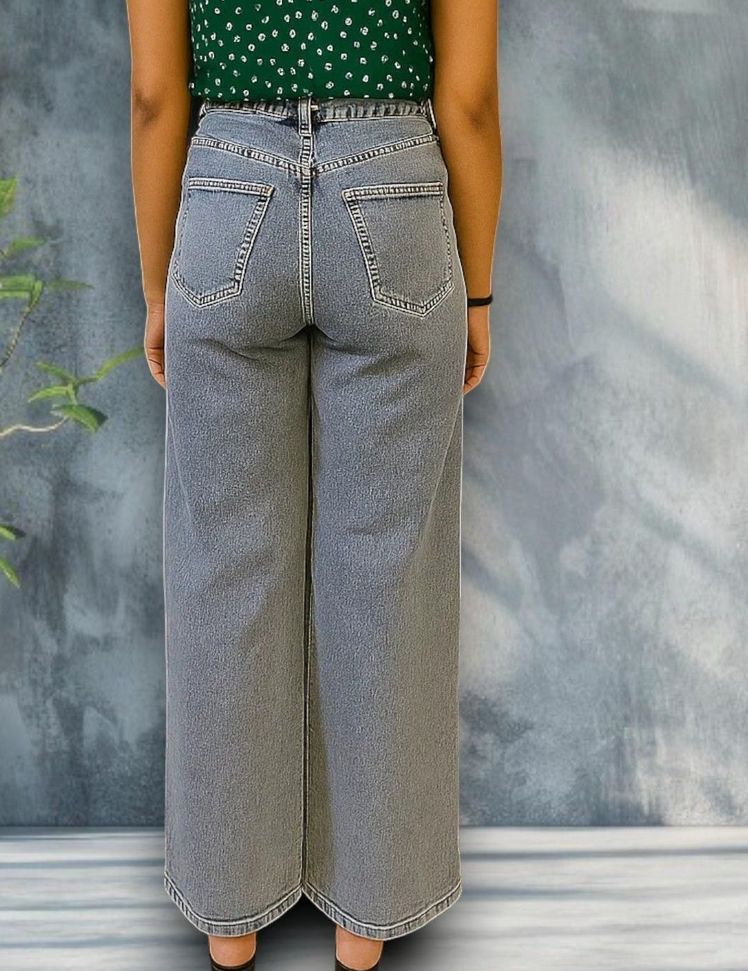 Kotty Women Regular Fit High-Rise Light Fade Stretchable Jeans