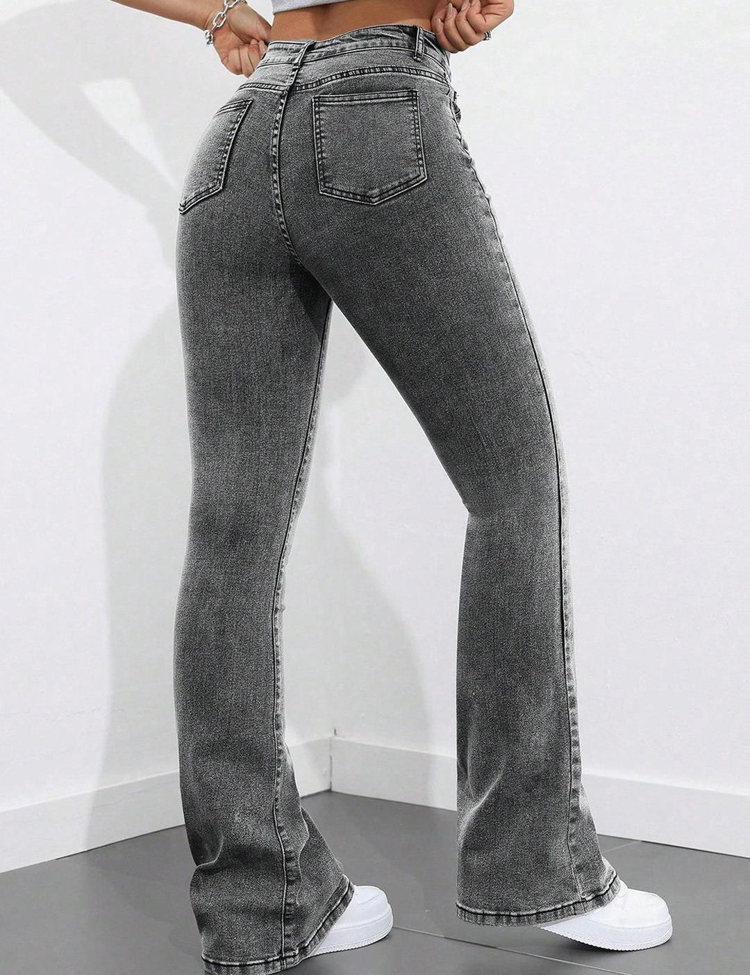 Kotty Women Flared High-Rise Stretchable Jeans