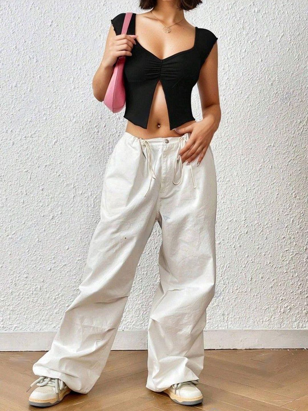 Kotty Women Solid V-Neck Top