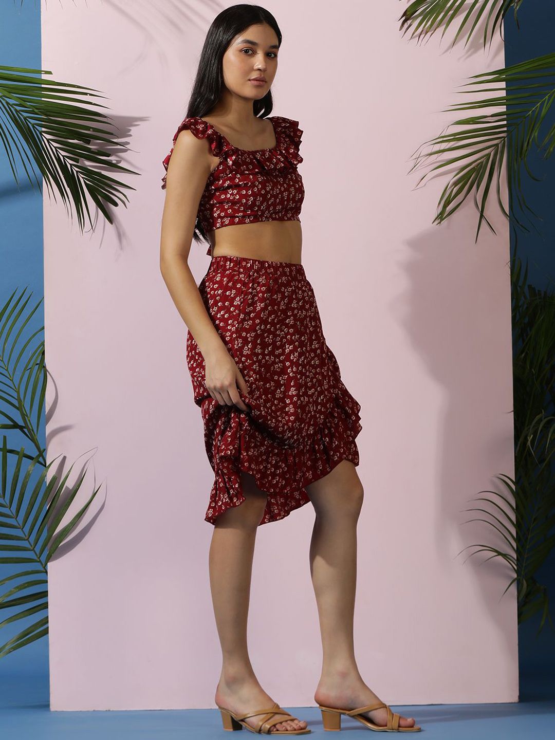 Kotty Maroon Floral Printed Sleeveless Top With Skirt