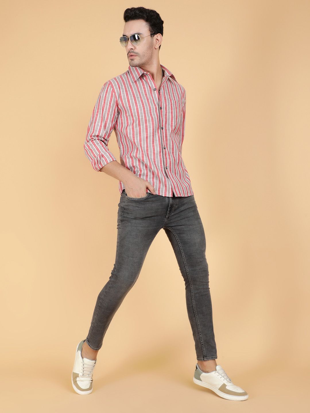 Kotty Men Relaxed Fit Spread Collar Striped Casual Shirt