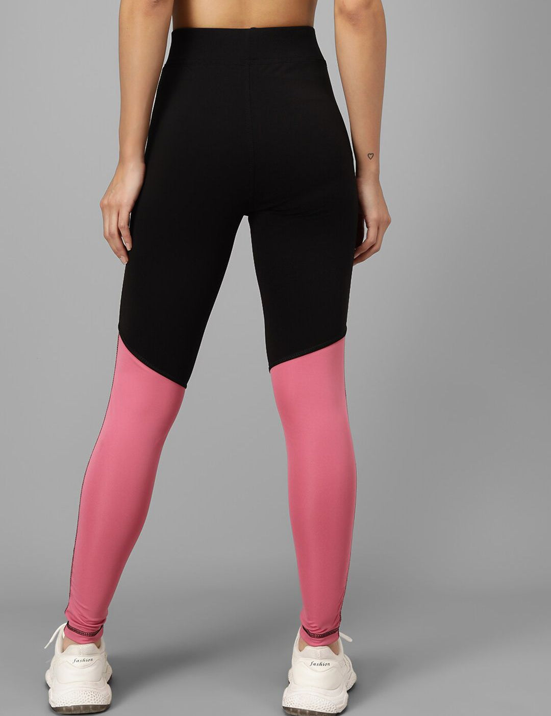 Kotty Women Black & Pink Colourblocked Tights
