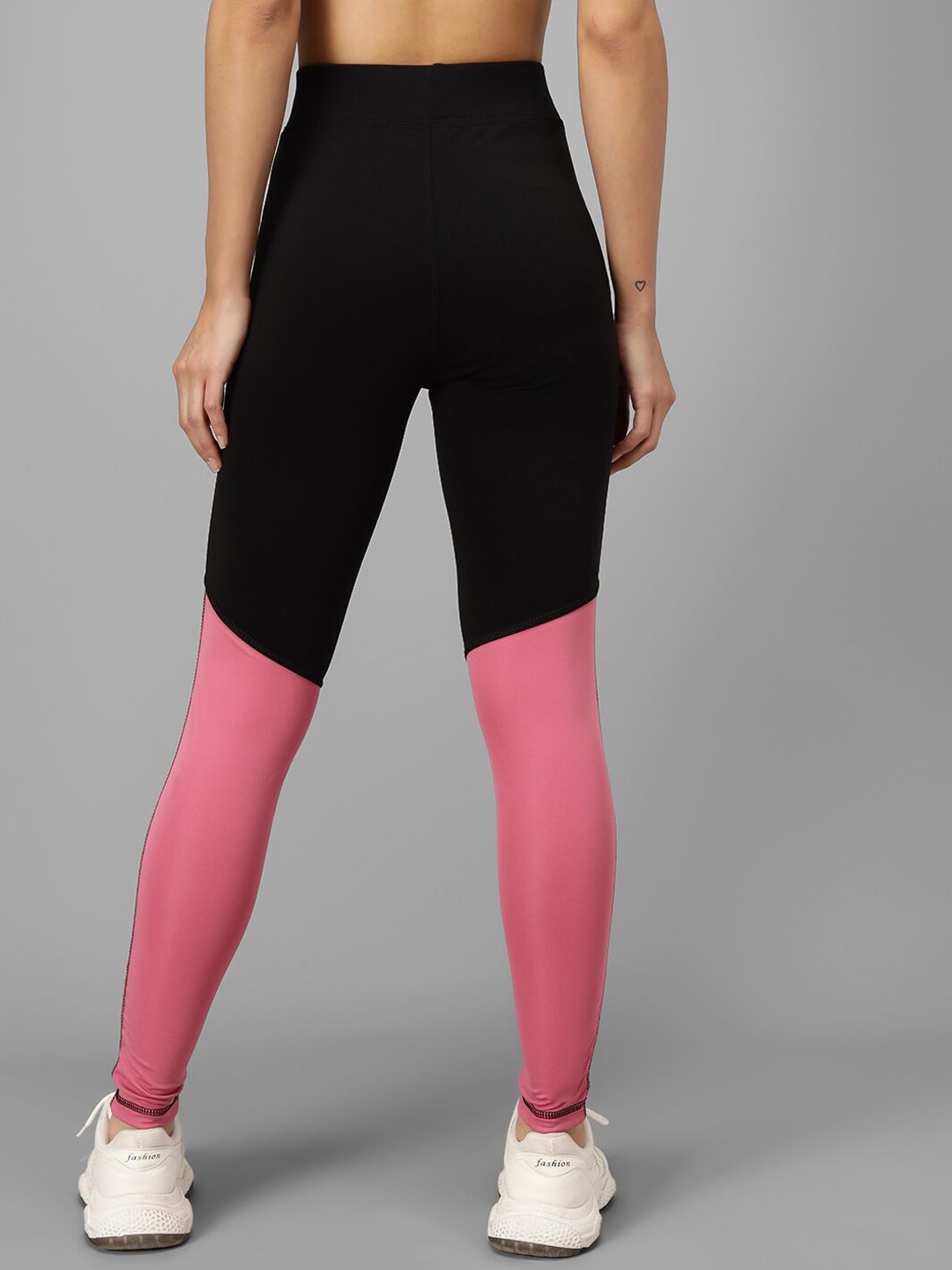 Kotty Women Black & Pink Colourblocked Tights