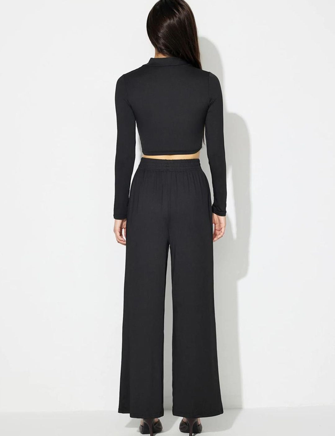 Kotty Black Round Neck Crop Top With Trouser
