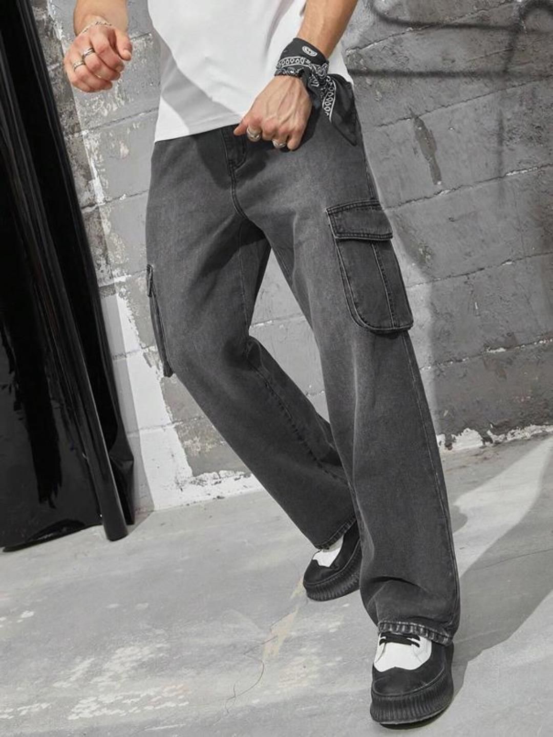 Kotty Men Jean Light Fade Low-Rise Stretchable Cargo Jeans