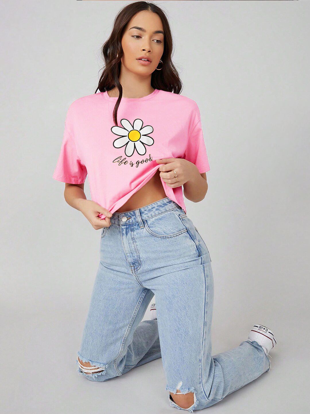 Kotty Round Neck  Drop-Shoulder Sleeves Graphic Printed Oversized Crop T-shirt